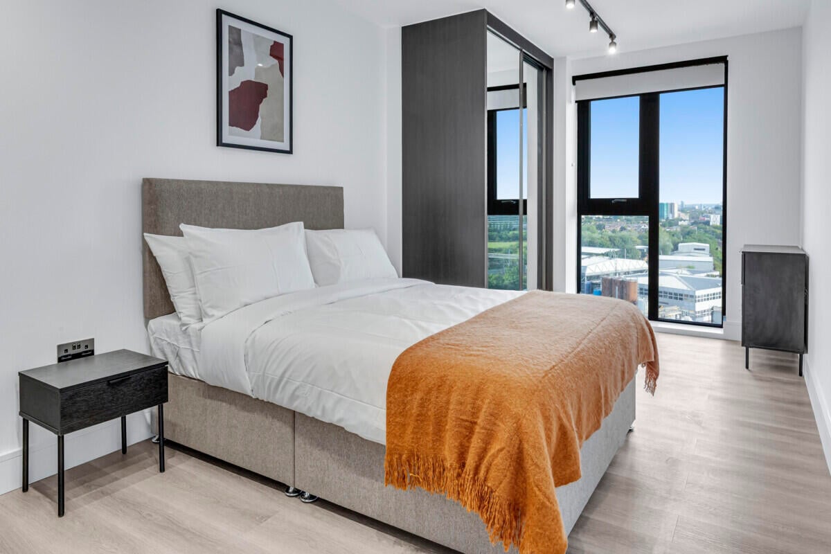 Listing image of North Kensington Gate, NW10