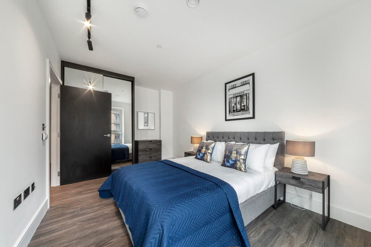Listing image of One West Point, W3