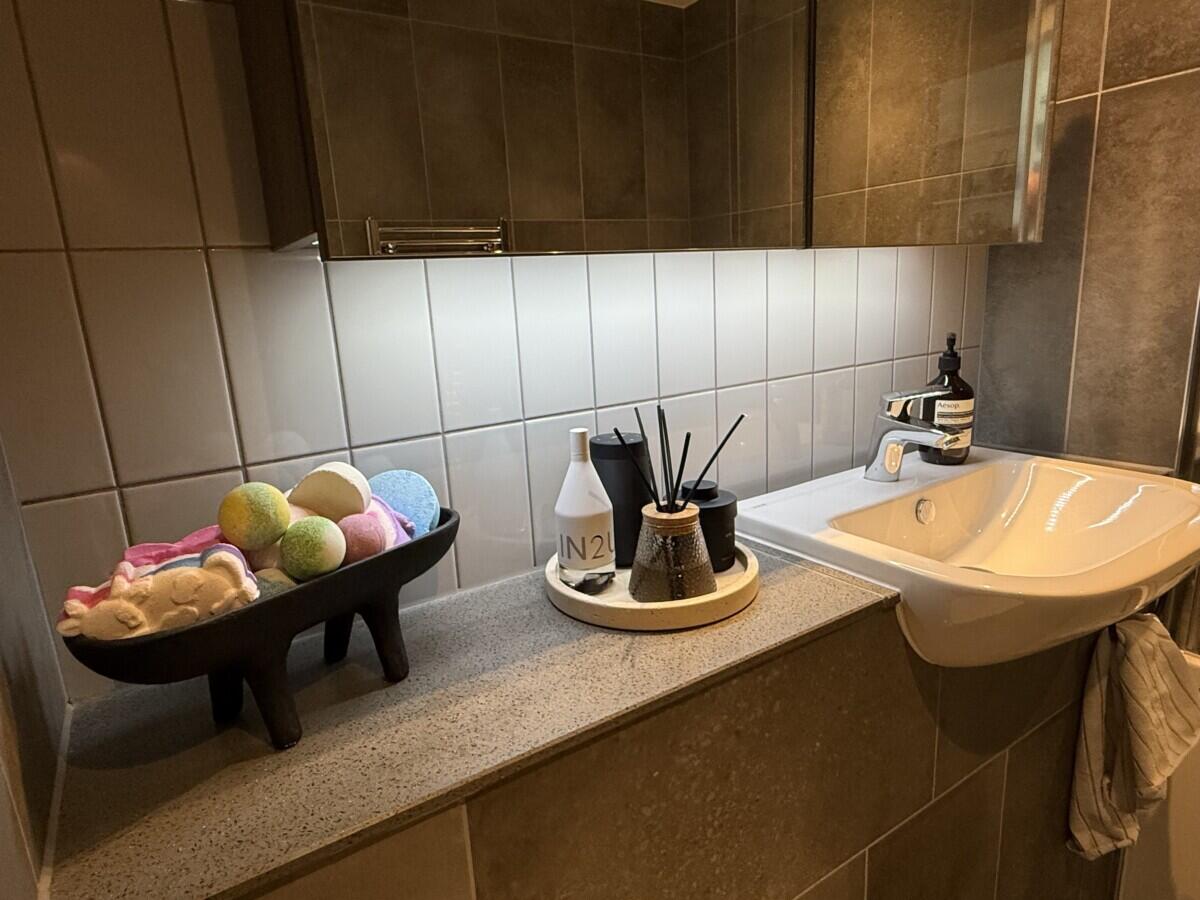 Review image for review 71546e0a-1503-43d2-954d-1dcac730a039